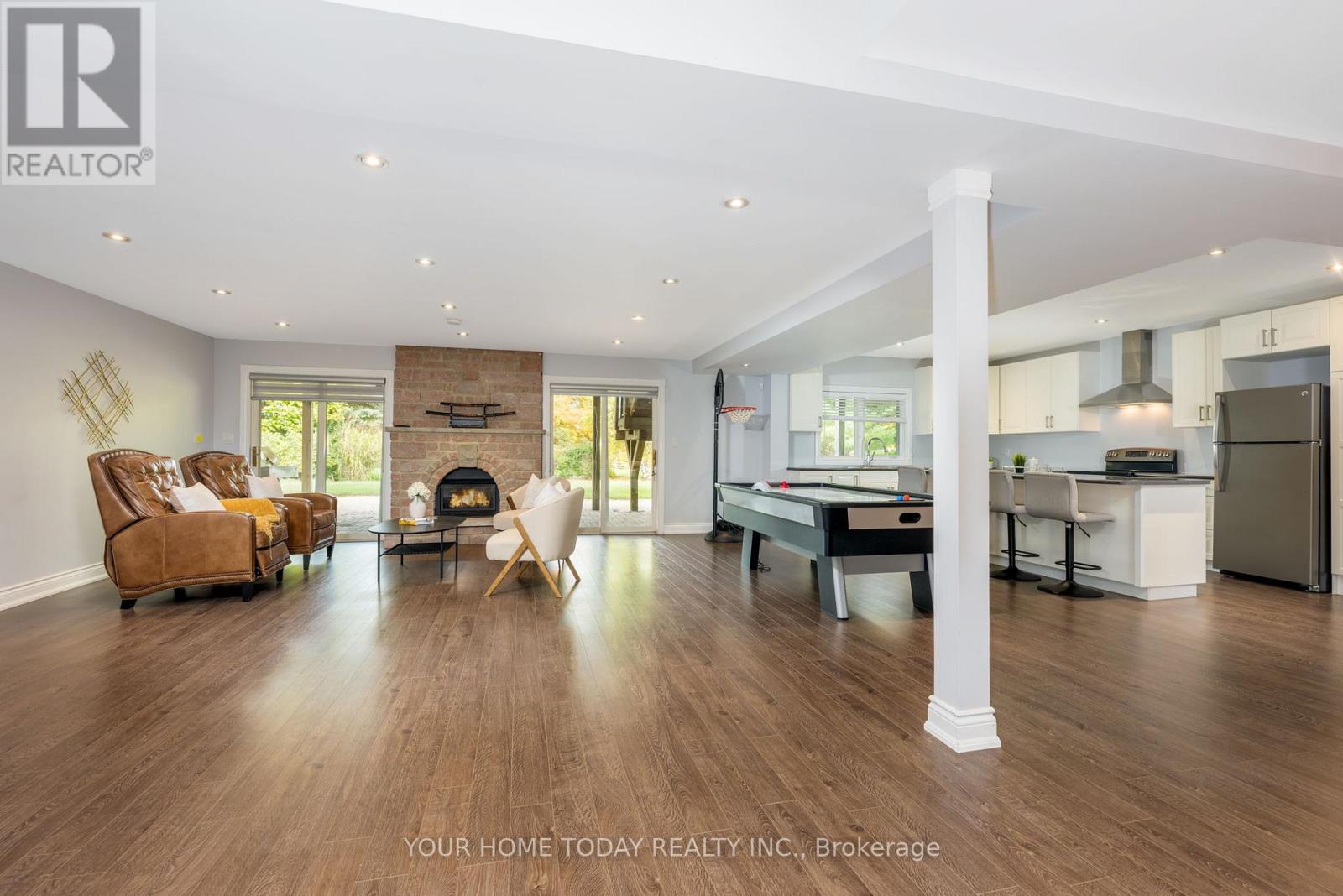 21 Turtle Lake Drive, Halton Hills (Rural Halton Hills), Ontario  L7J 2W7 - Photo 34 - W12467882