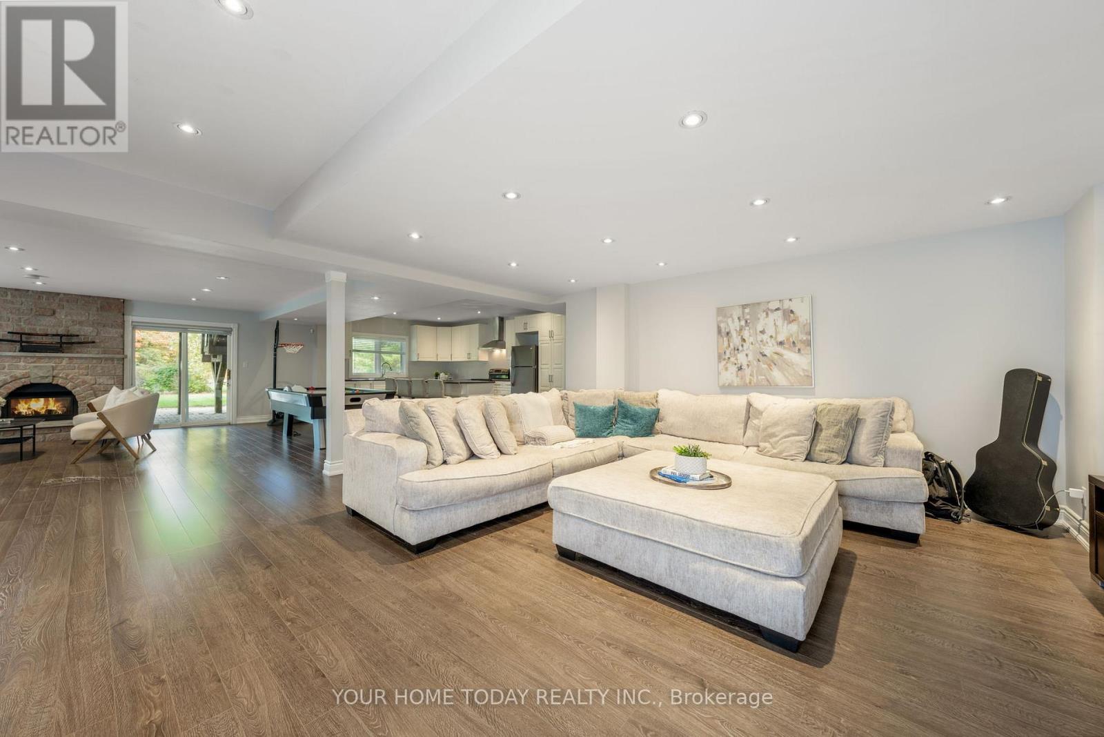 21 Turtle Lake Drive, Halton Hills (Rural Halton Hills), Ontario  L7J 2W7 - Photo 35 - W12467882