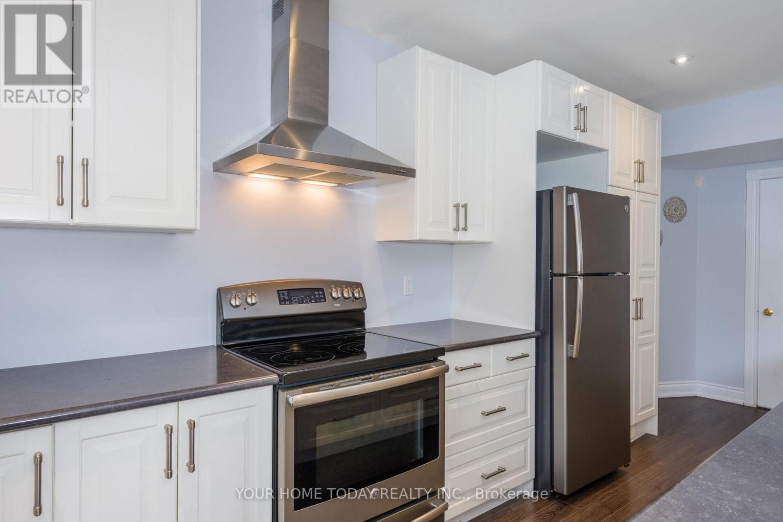 21 Turtle Lake Drive, Halton Hills (Rural Halton Hills), Ontario  L7J 2W7 - Photo 40 - W12467882