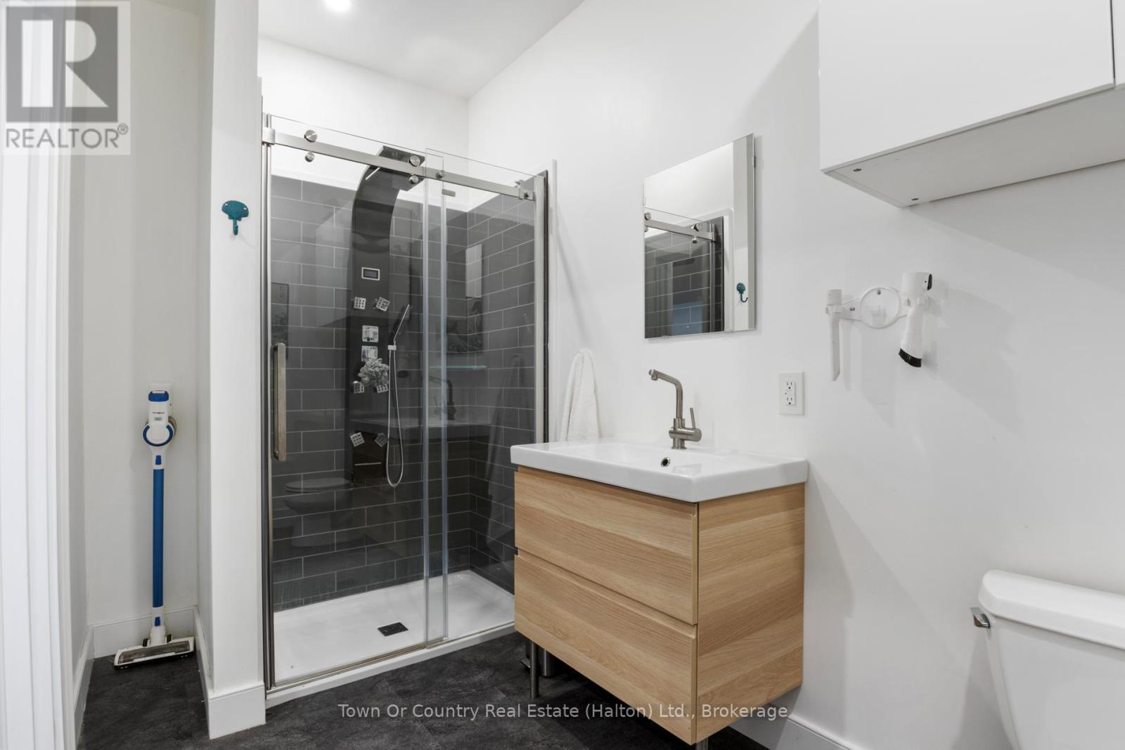 5041 Third Line, Erin, Ontario  L7J 2L8 - Photo 47 - X12468457