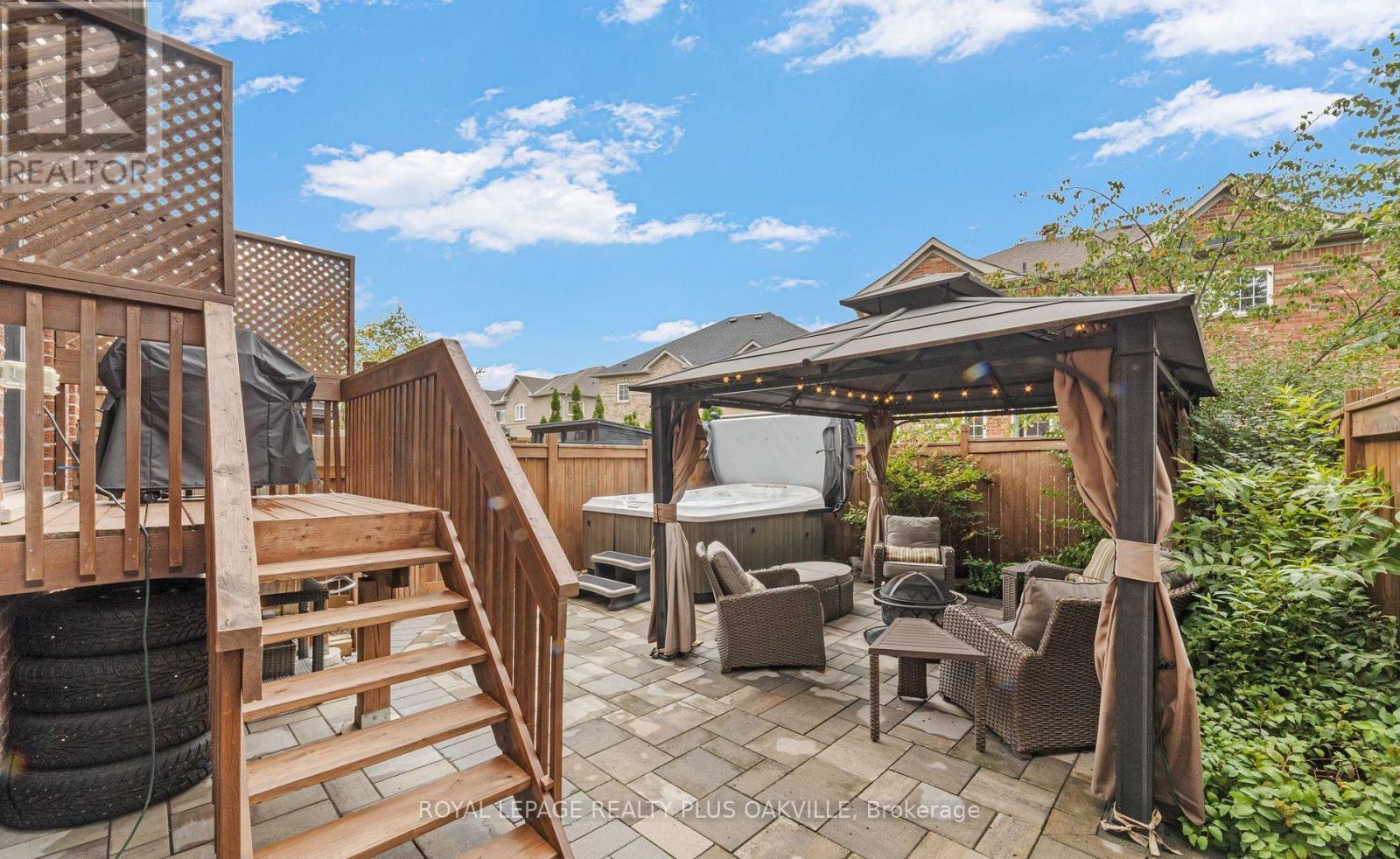 37 Diamond Leaf Lane, Halton Hills (Georgetown), Ontario  L7G 0G7 - Photo 38 - W12469508