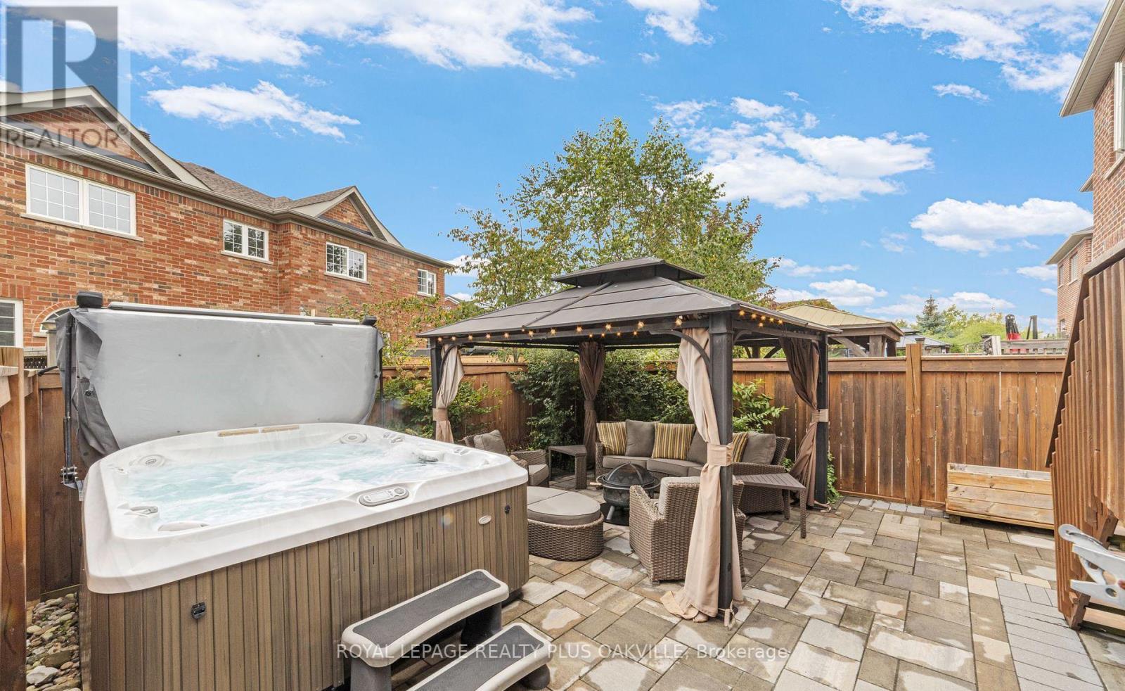 37 Diamond Leaf Lane, Halton Hills (Georgetown), Ontario  L7G 0G7 - Photo 39 - W12469508