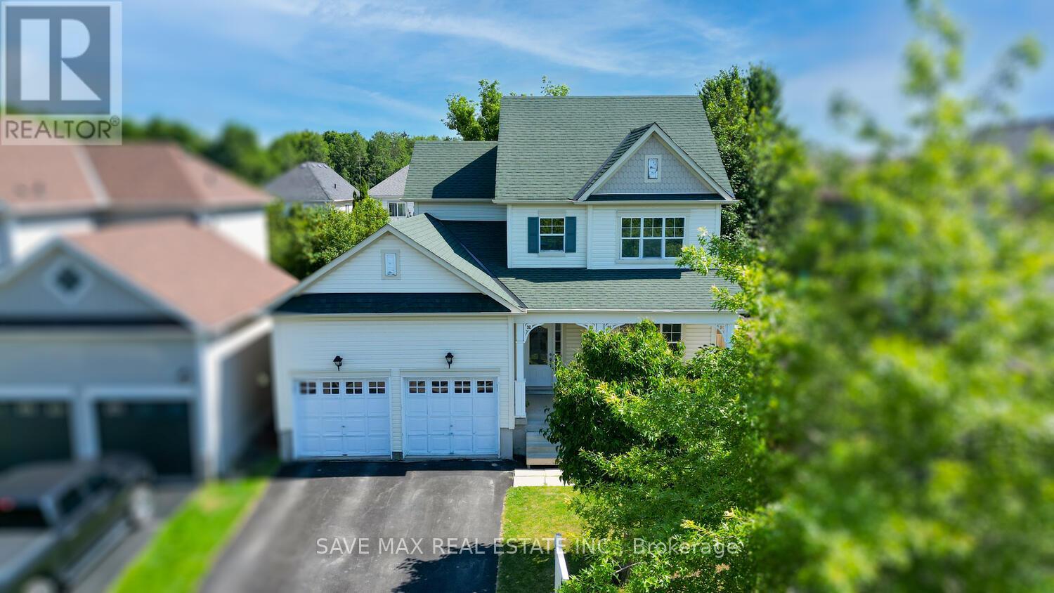 39 Hurst Street, Halton Hills (Ac Acton), Ontario  L7J 2Z8 - Photo 1 - W12470098