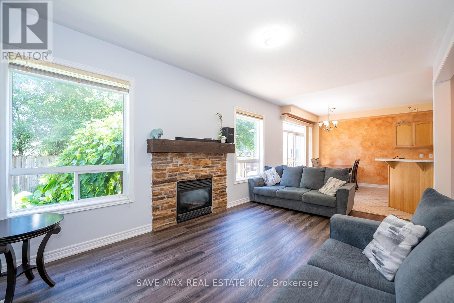 39 Hurst Street, Halton Hills (Ac Acton), Ontario  L7J 2Z8 - Photo 14 - W12470098