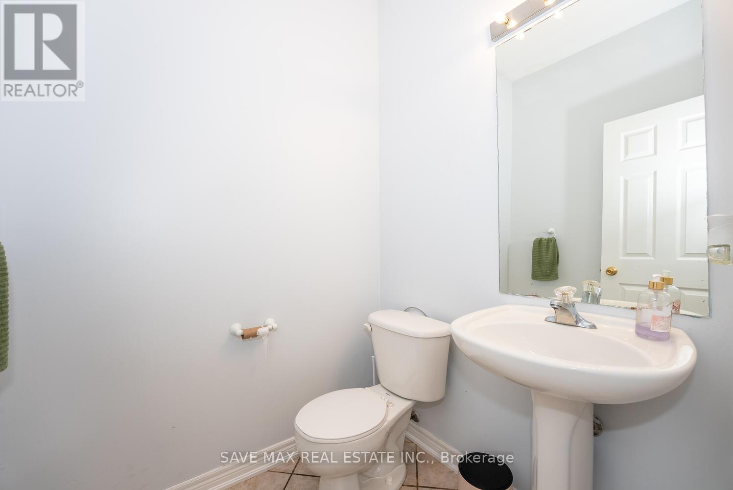 39 Hurst Street, Halton Hills (Ac Acton), Ontario  L7J 2Z8 - Photo 21 - W12470098