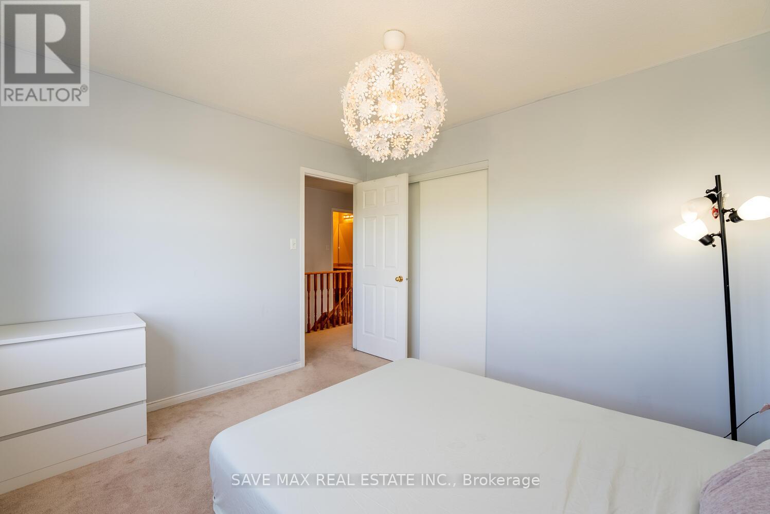 39 Hurst Street, Halton Hills (Ac Acton), Ontario  L7J 2Z8 - Photo 32 - W12470098