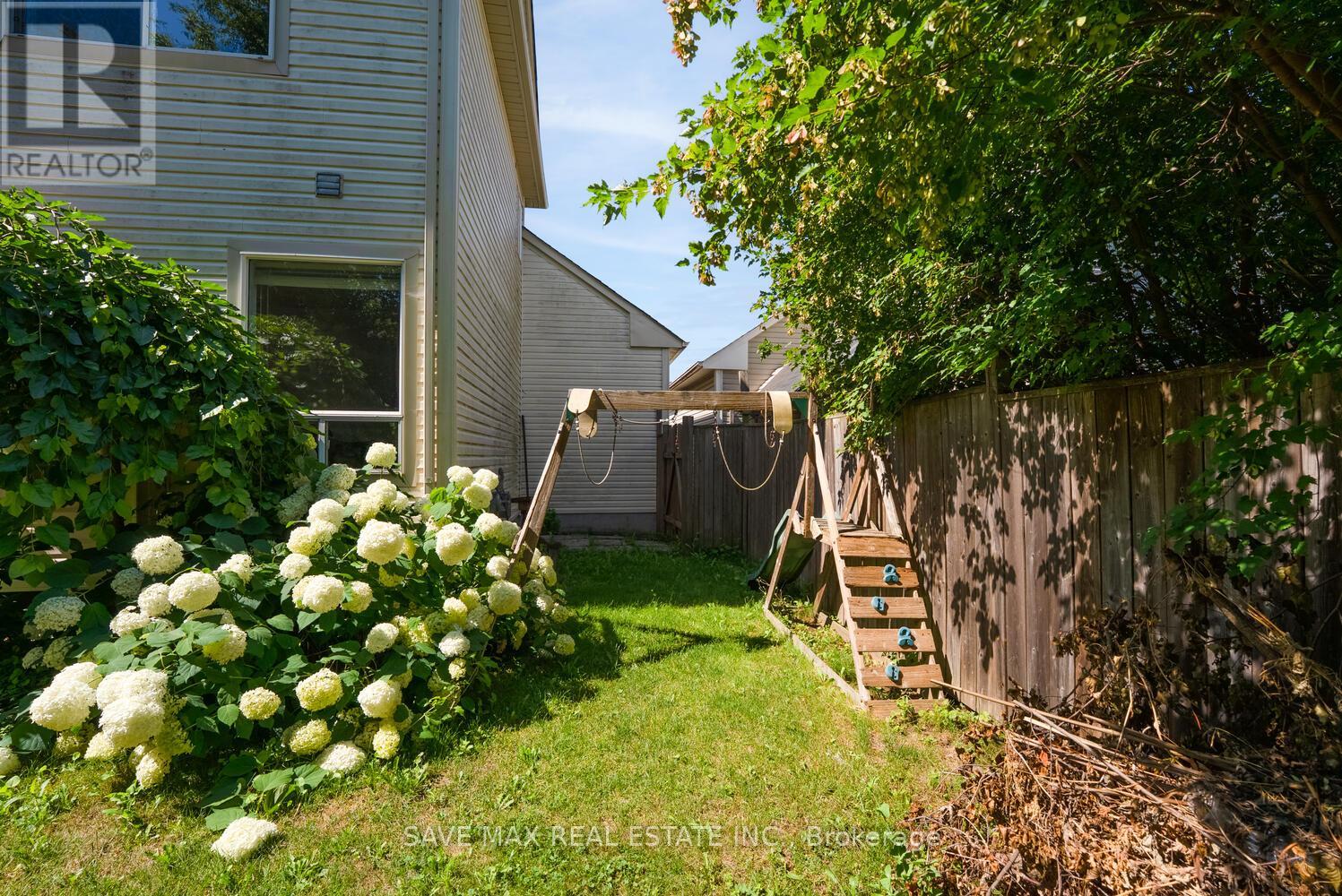 39 Hurst Street, Halton Hills (Ac Acton), Ontario  L7J 2Z8 - Photo 43 - W12470098