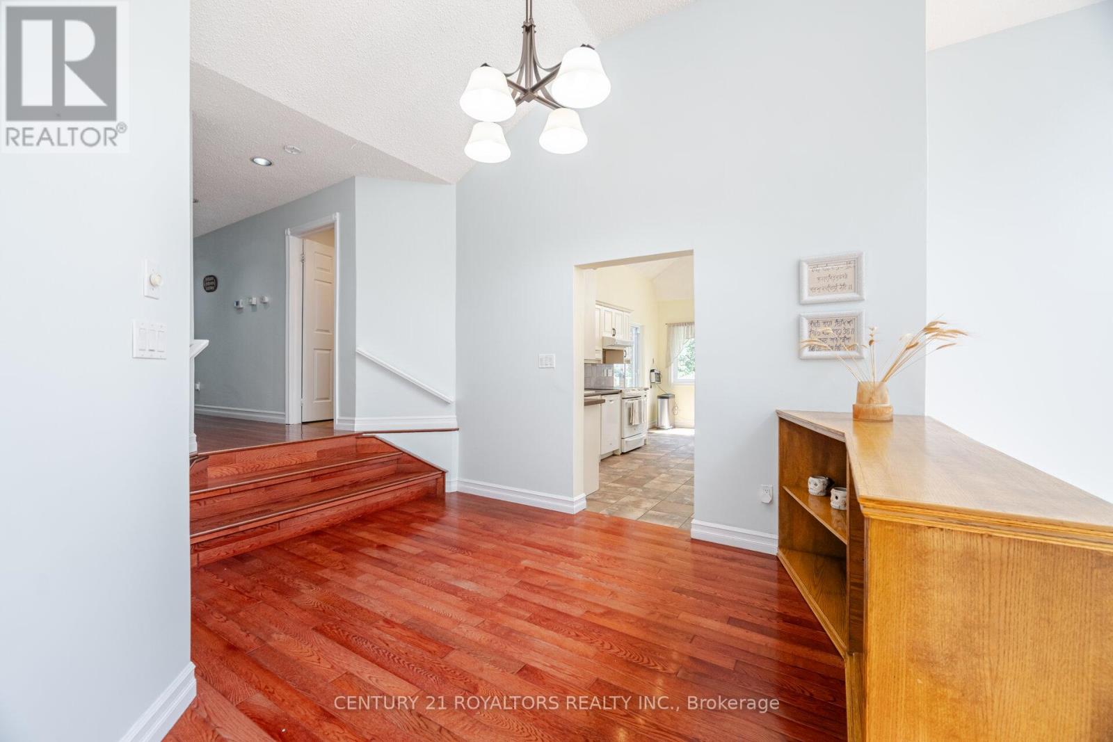 529 Campbellville Road, Hamilton, Ontario  L0P 1B0 - Photo 11 - X12470155