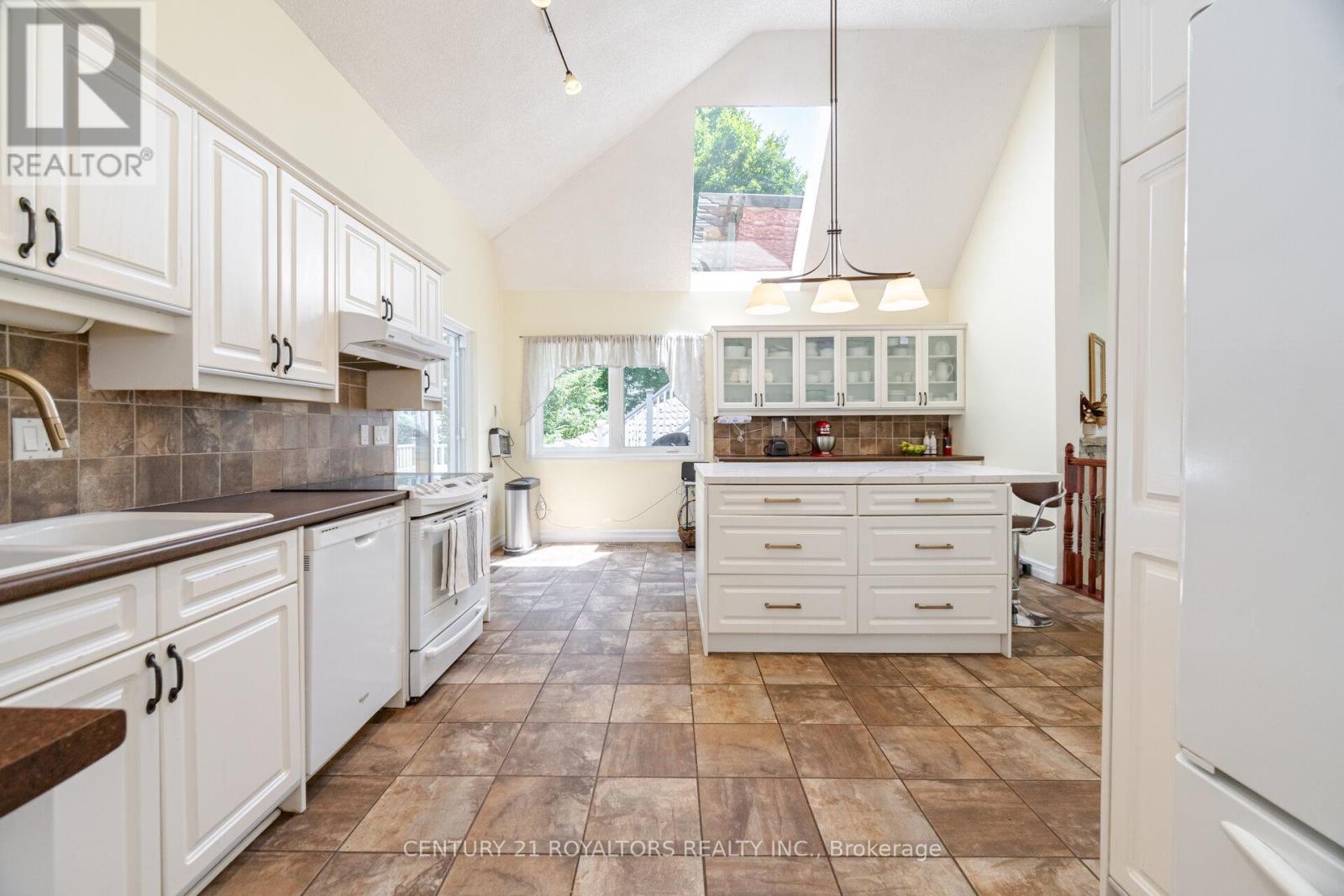 529 Campbellville Road, Hamilton, Ontario  L0P 1B0 - Photo 13 - X12470155