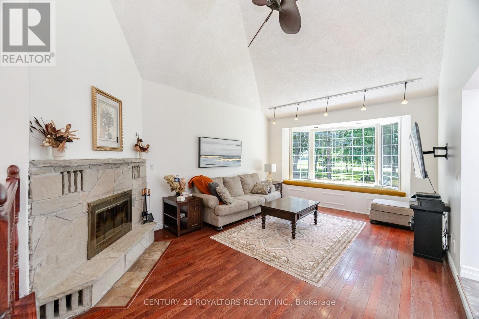 529 Campbellville Road, Hamilton, Ontario  L0P 1B0 - Photo 16 - X12470155