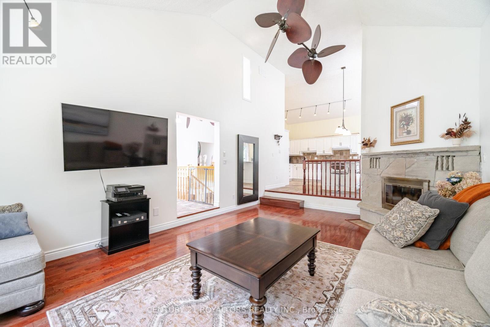 529 Campbellville Road, Hamilton, Ontario  L0P 1B0 - Photo 17 - X12470155