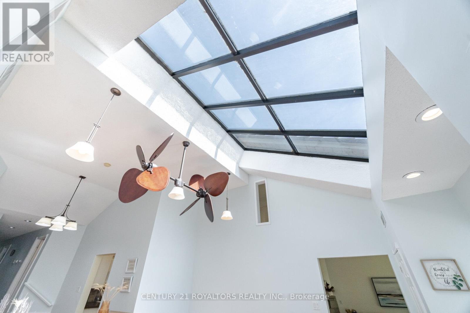 529 Campbellville Road, Hamilton, Ontario  L0P 1B0 - Photo 5 - X12470155