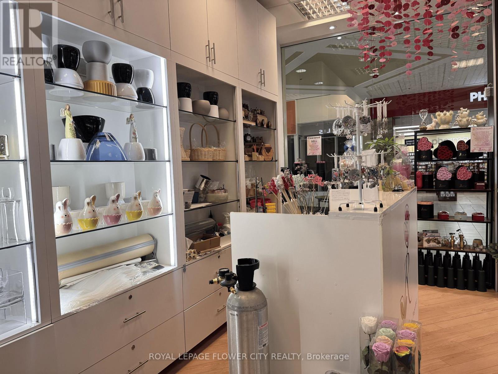 Unit 33 - 280 Guelph Street, Halton Hills (Georgetown), Ontario  L7G 4B1 - Photo 9 - W12470673