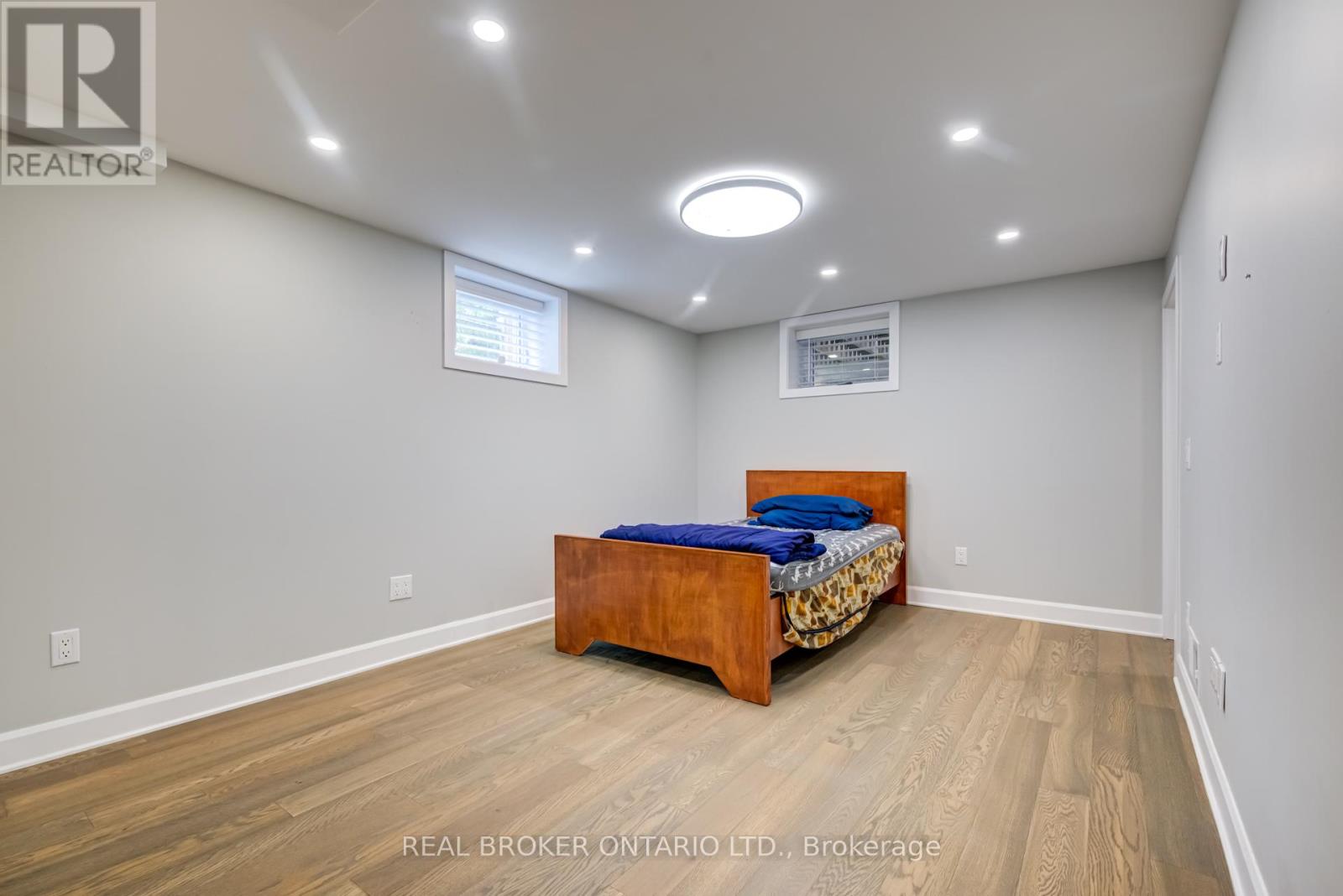 Lower - 186 Jeffrey Avenue, Halton Hills (Ac Acton), Ontario  L7J 1V7 - Photo 14 - W12470938