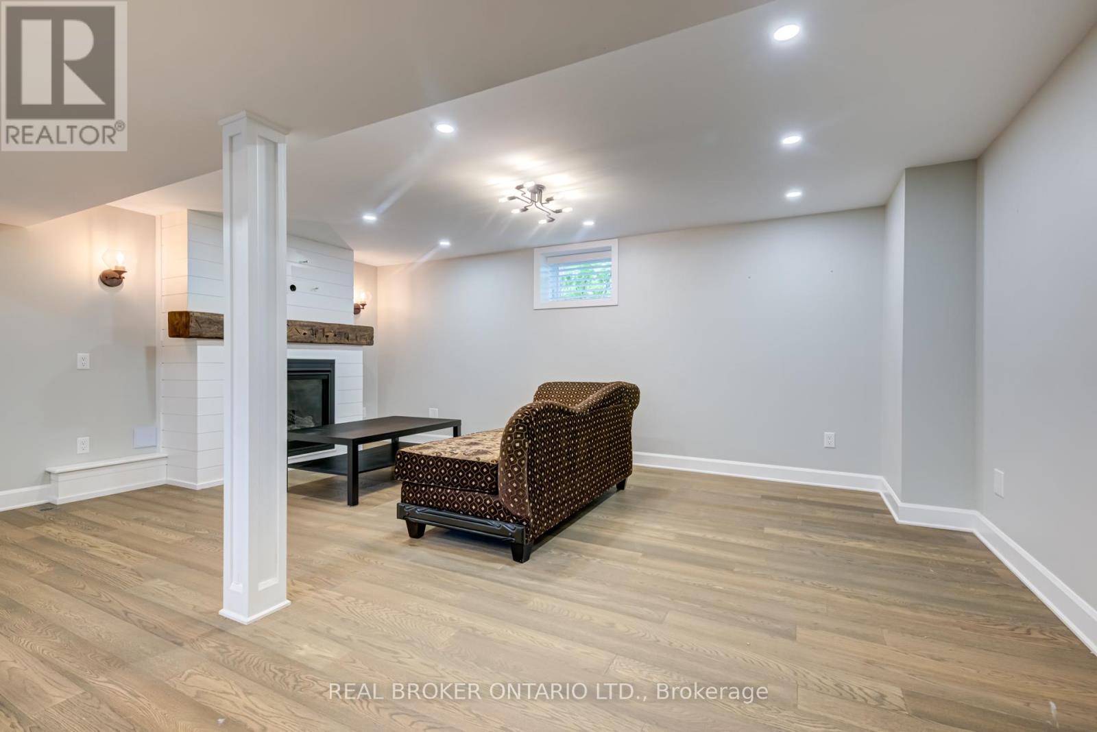 Lower - 186 Jeffrey Avenue, Halton Hills (Ac Acton), Ontario  L7J 1V7 - Photo 6 - W12470938