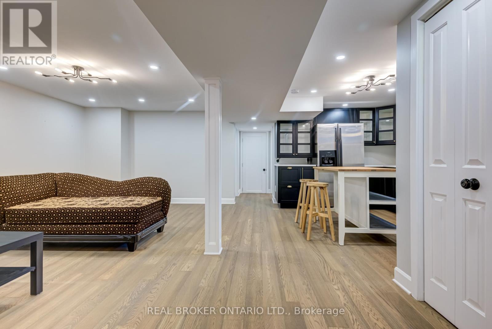 Lower - 186 Jeffrey Avenue, Halton Hills (Ac Acton), Ontario  L7J 1V7 - Photo 7 - W12470938