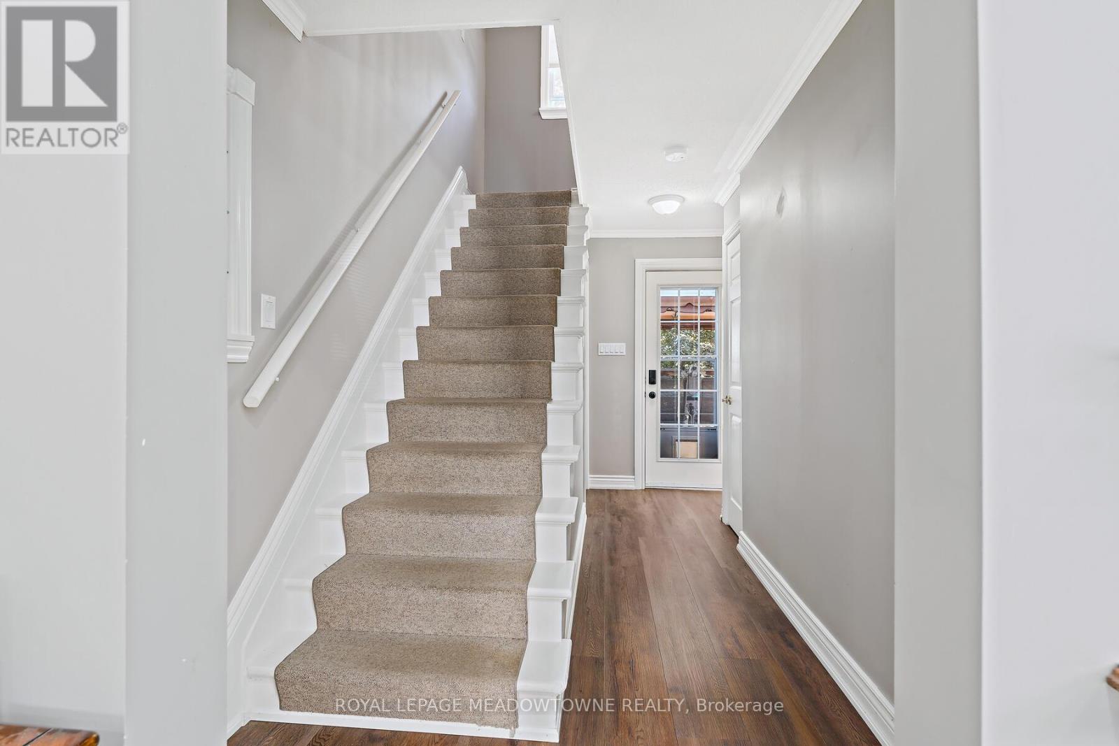 7 Temple Road, Halton Hills (Georgetown), Ontario  L7G 3J6 - Photo 16 - W12471001