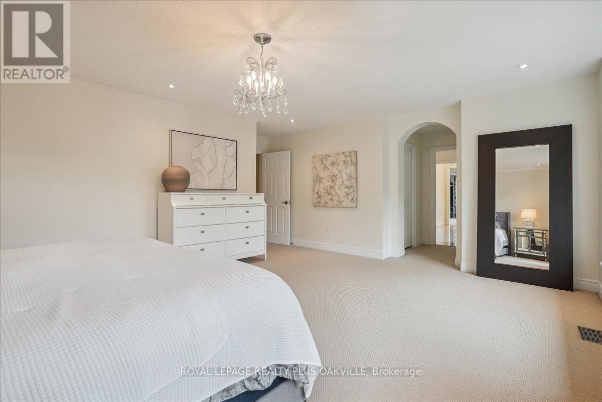 11365 Taylor Court, Milton (Brookville/haltonville), Ontario  L0P 1B0 - Photo 23 - W12472039