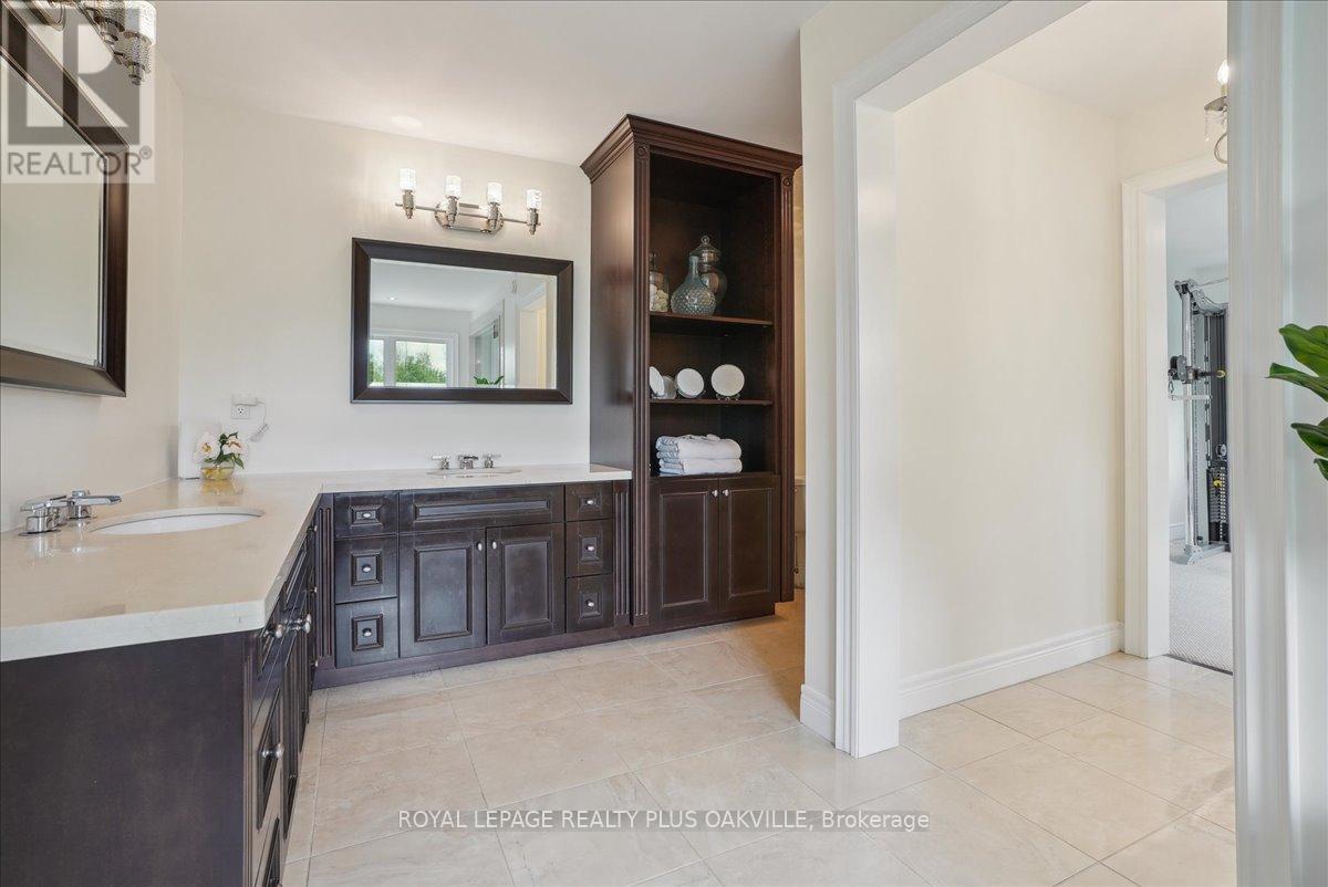 11365 Taylor Court, Milton (Brookville/haltonville), Ontario  L0P 1B0 - Photo 24 - W12472039