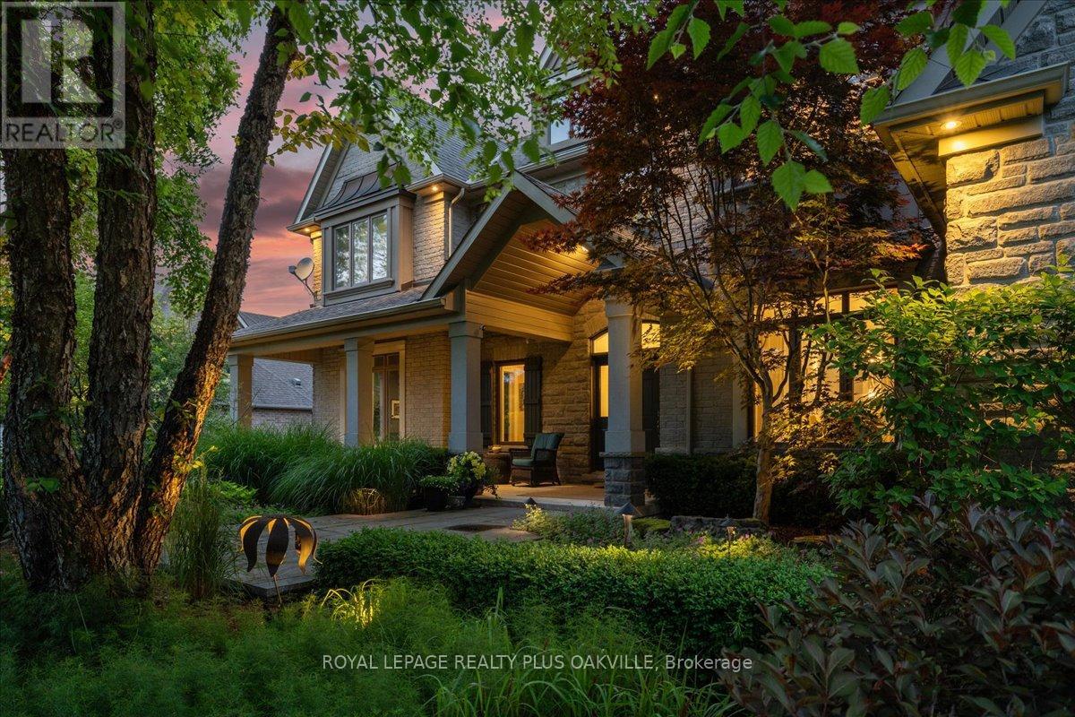 11365 Taylor Court, Milton (Brookville/haltonville), Ontario  L0P 1B0 - Photo 3 - W12472039