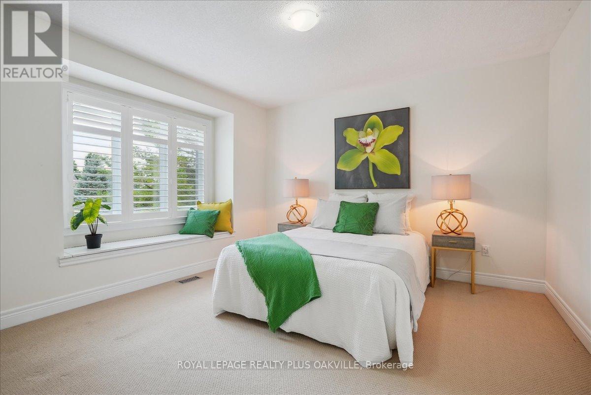 11365 Taylor Court, Milton (Brookville/haltonville), Ontario  L0P 1B0 - Photo 32 - W12472039