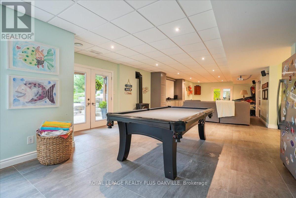 11365 Taylor Court, Milton (Brookville/haltonville), Ontario  L0P 1B0 - Photo 36 - W12472039