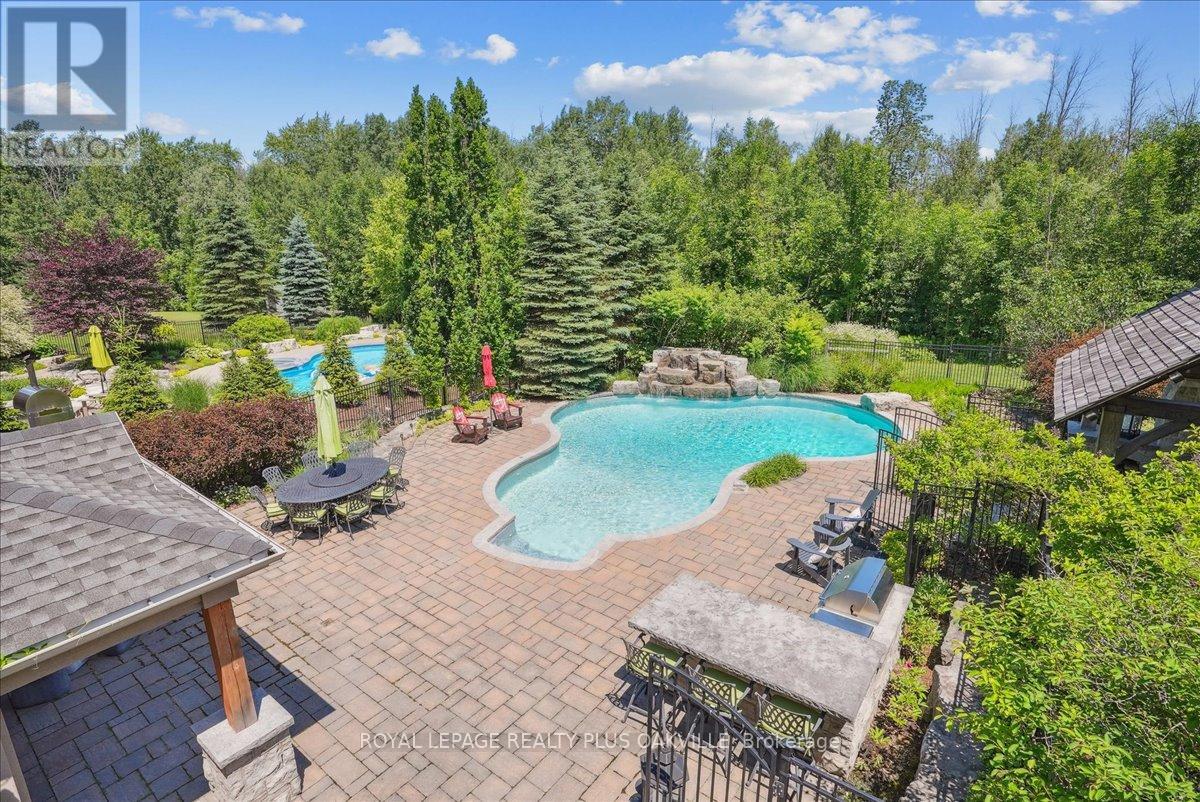 11365 Taylor Court, Milton (Brookville/haltonville), Ontario  L0P 1B0 - Photo 44 - W12472039