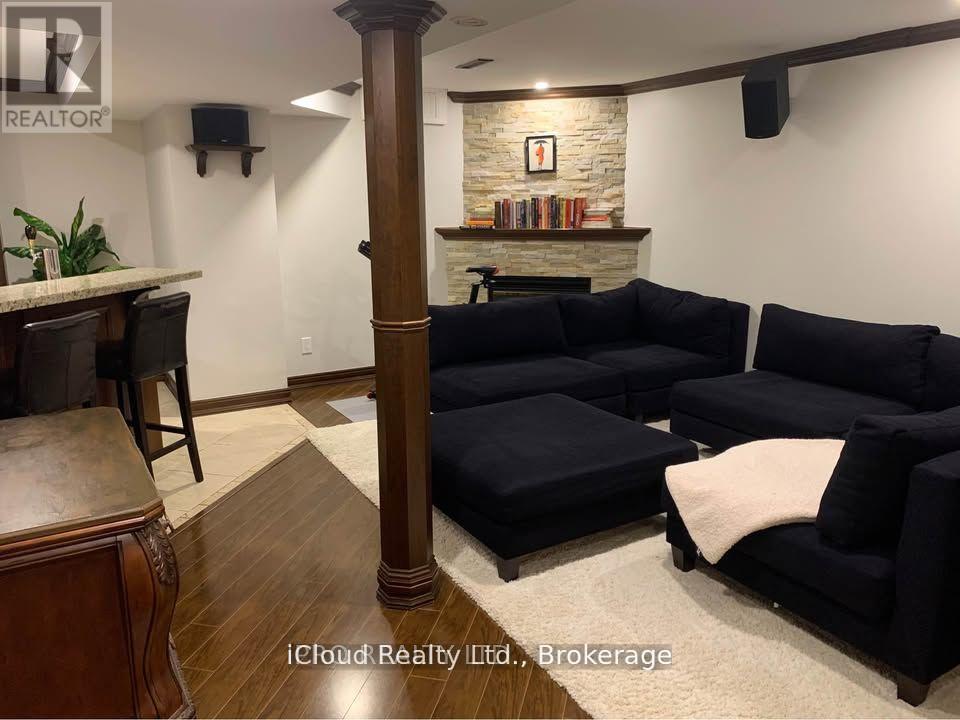 96 Smith Drive, Halton Hills (Georgetown), Ontario  L7G 5S7 - Photo 10 - W12474585