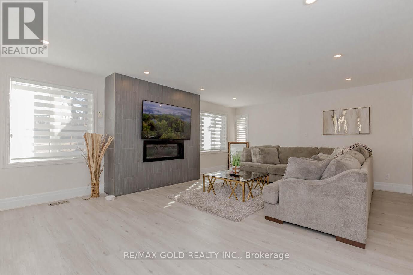 Upper Level - 11820 5 Side Road, Halton Hills (Rural Halton Hills), Ontario  L7G 4S6 - Photo 13 - W12475956