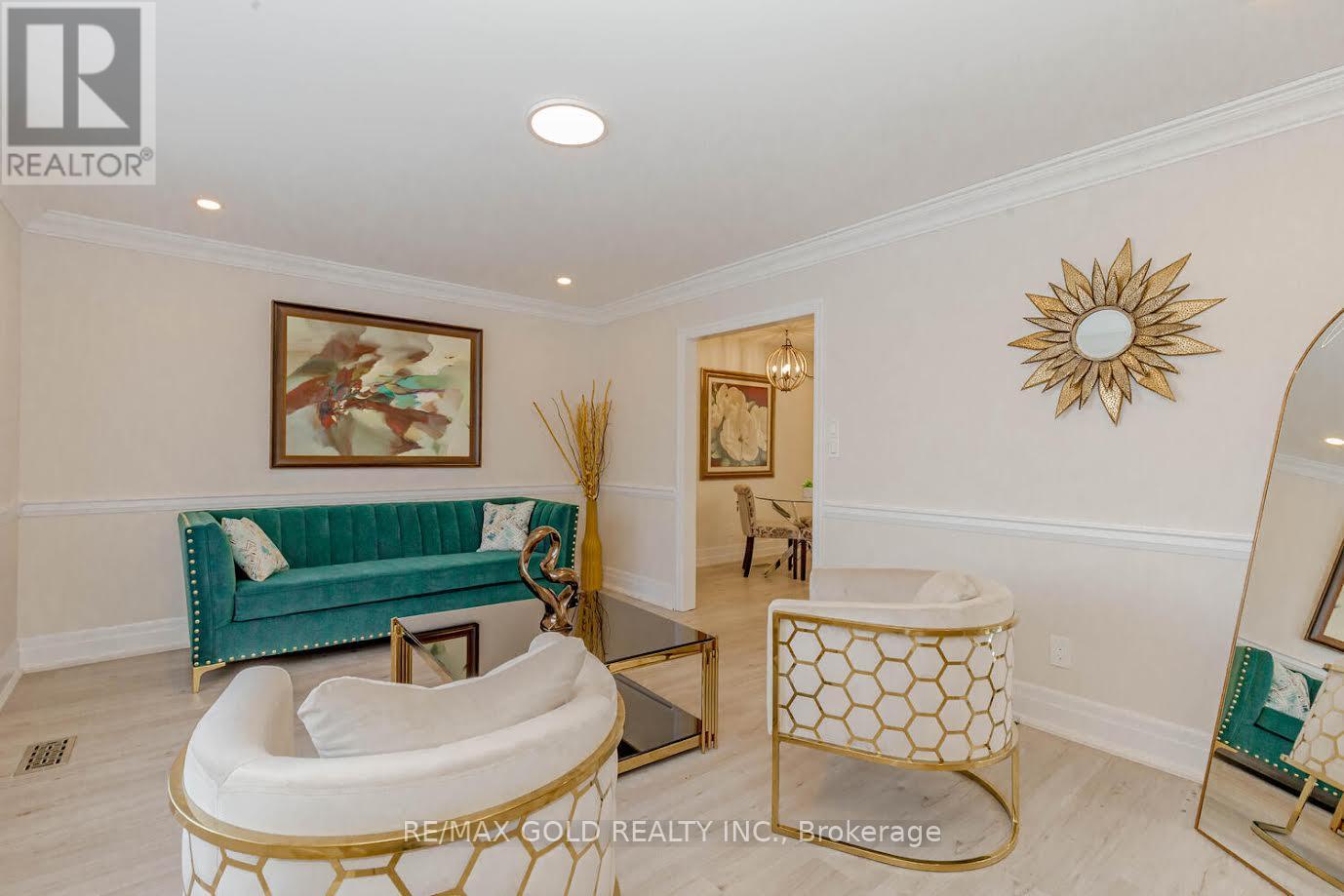 Upper Level - 11820 5 Side Road, Halton Hills (Rural Halton Hills), Ontario  L7G 4S6 - Photo 7 - W12475956