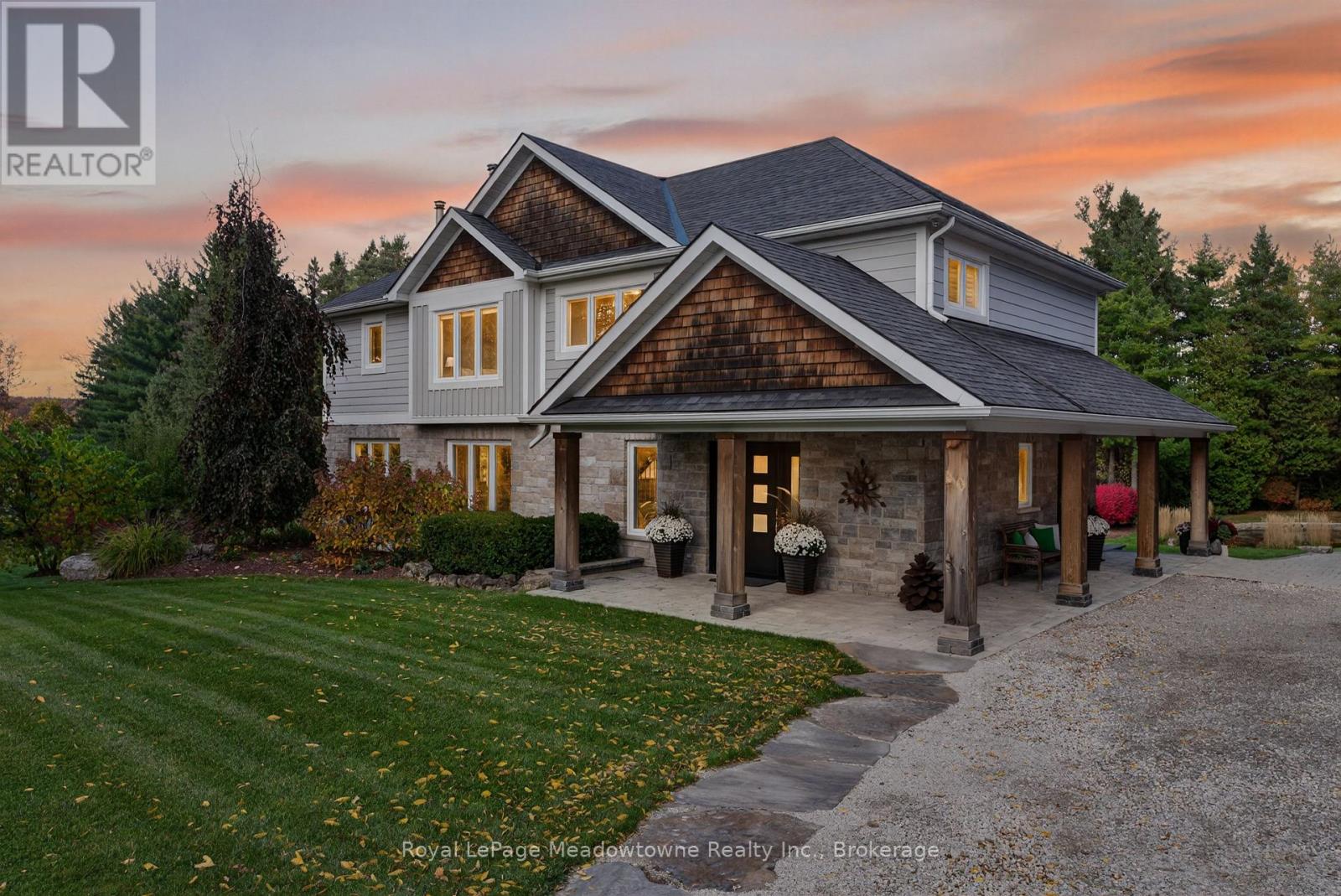 8495 Appleby Line, Milton (Campbellville), Ontario  L0P 1B0 - Photo 1 - W12476548