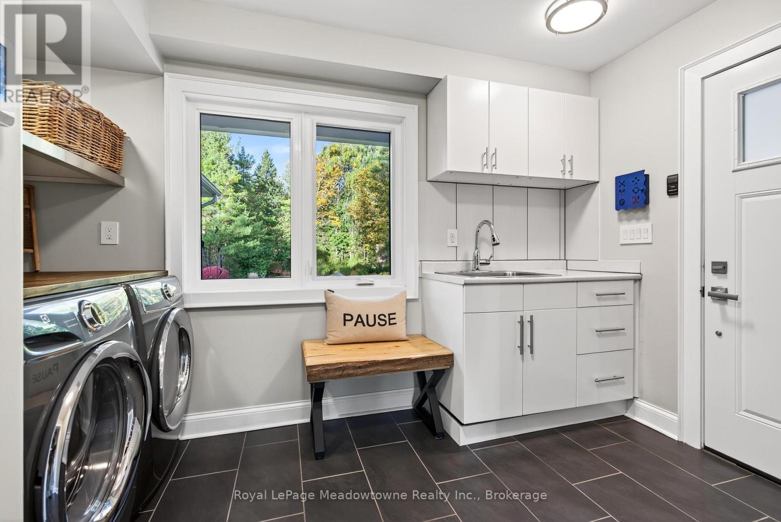 8495 Appleby Line, Milton (Campbellville), Ontario  L0P 1B0 - Photo 20 - W12476548