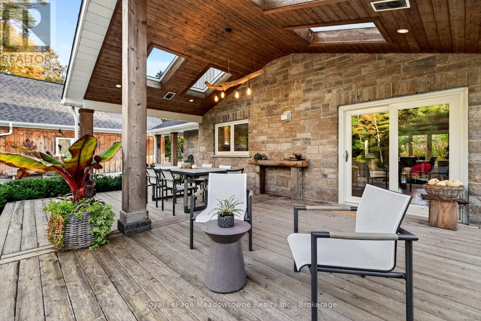 8495 Appleby Line, Milton (Campbellville), Ontario  L0P 1B0 - Photo 33 - W12476548