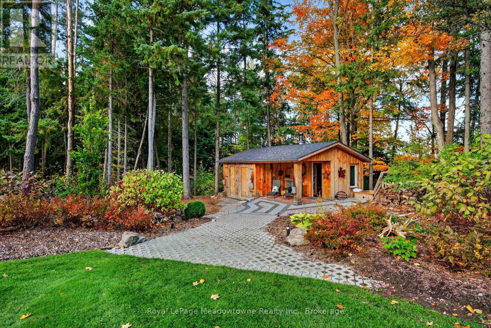 8495 Appleby Line, Milton (Campbellville), Ontario  L0P 1B0 - Photo 41 - W12476548