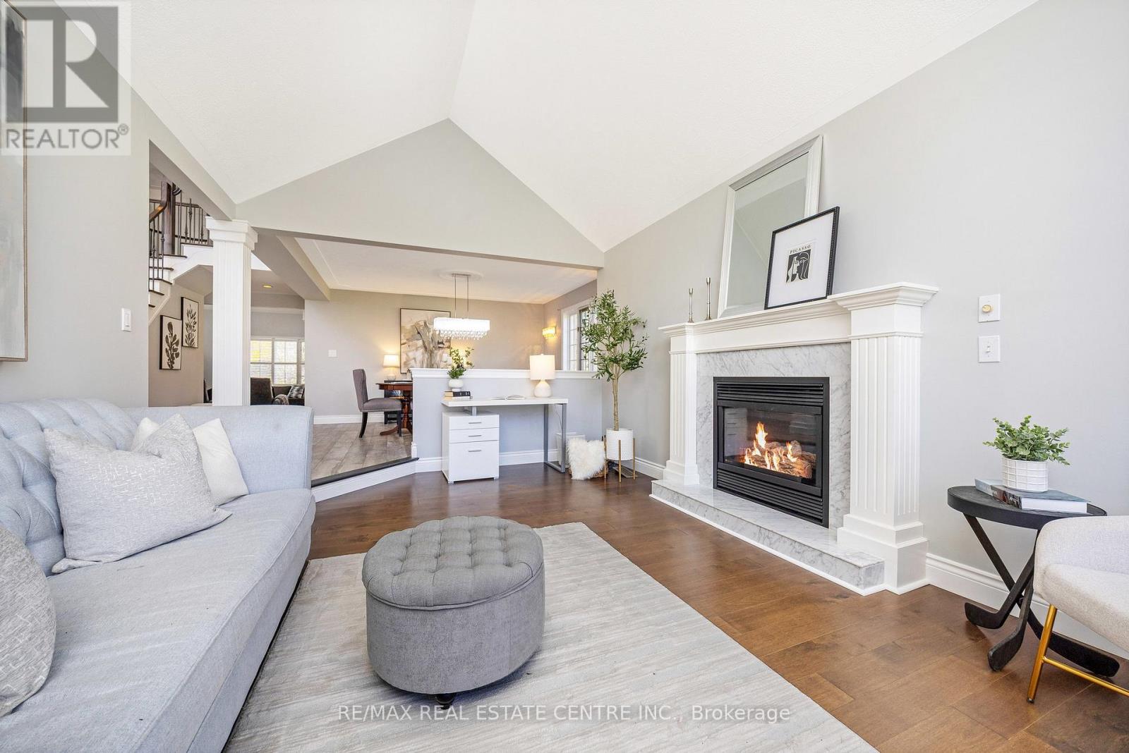 2255 Mohawk Trail, Milton (Campbellville), Ontario  L0P 1B0 - Photo 10 - W12477138