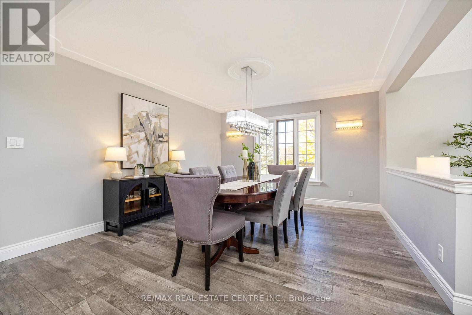 2255 Mohawk Trail, Milton (Campbellville), Ontario  L0P 1B0 - Photo 11 - W12477138