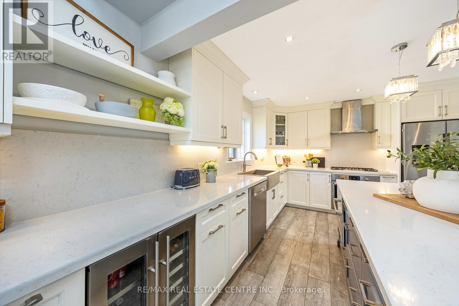 2255 Mohawk Trail, Milton (Campbellville), Ontario  L0P 1B0 - Photo 17 - W12477138