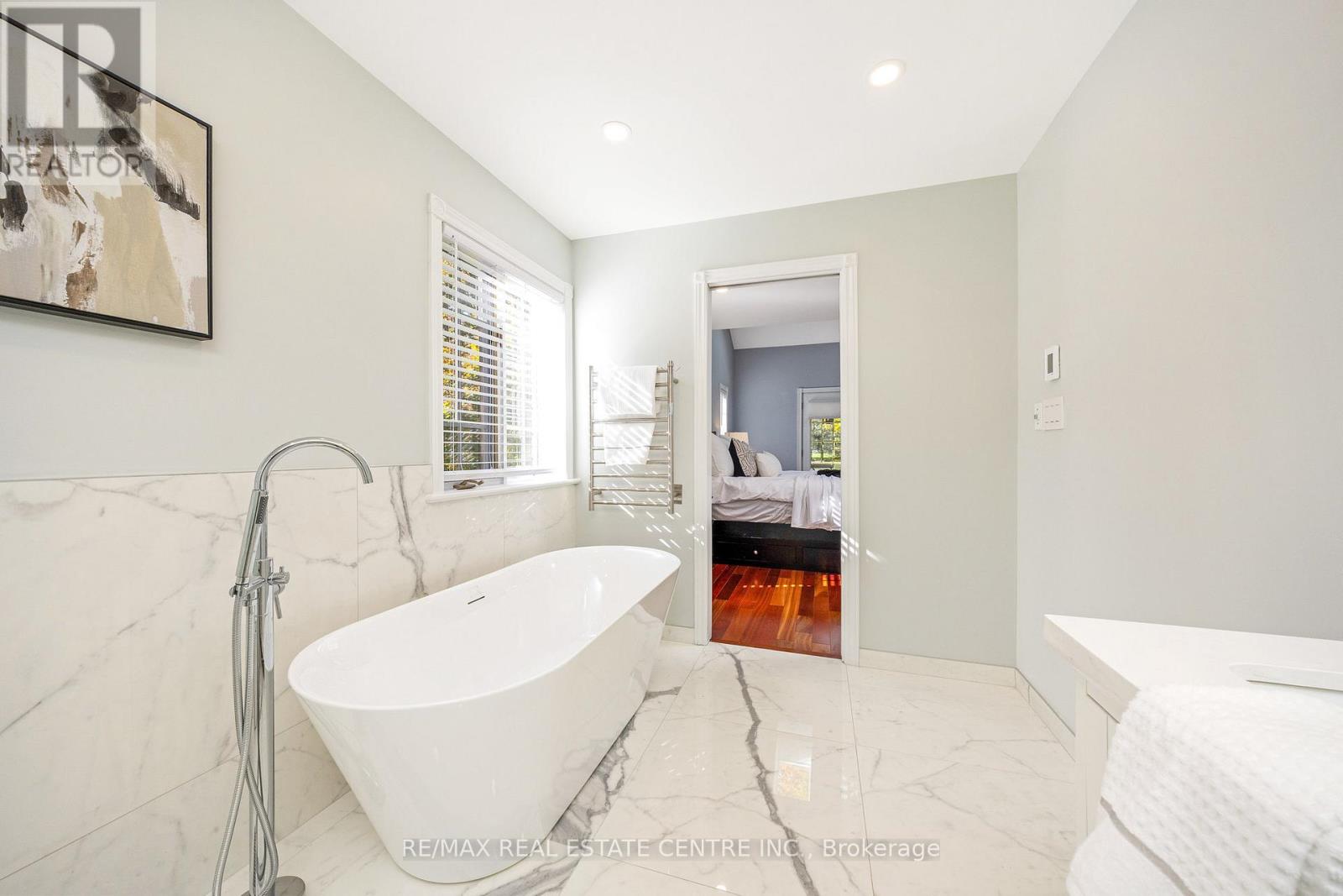 2255 Mohawk Trail, Milton (Campbellville), Ontario  L0P 1B0 - Photo 24 - W12477138