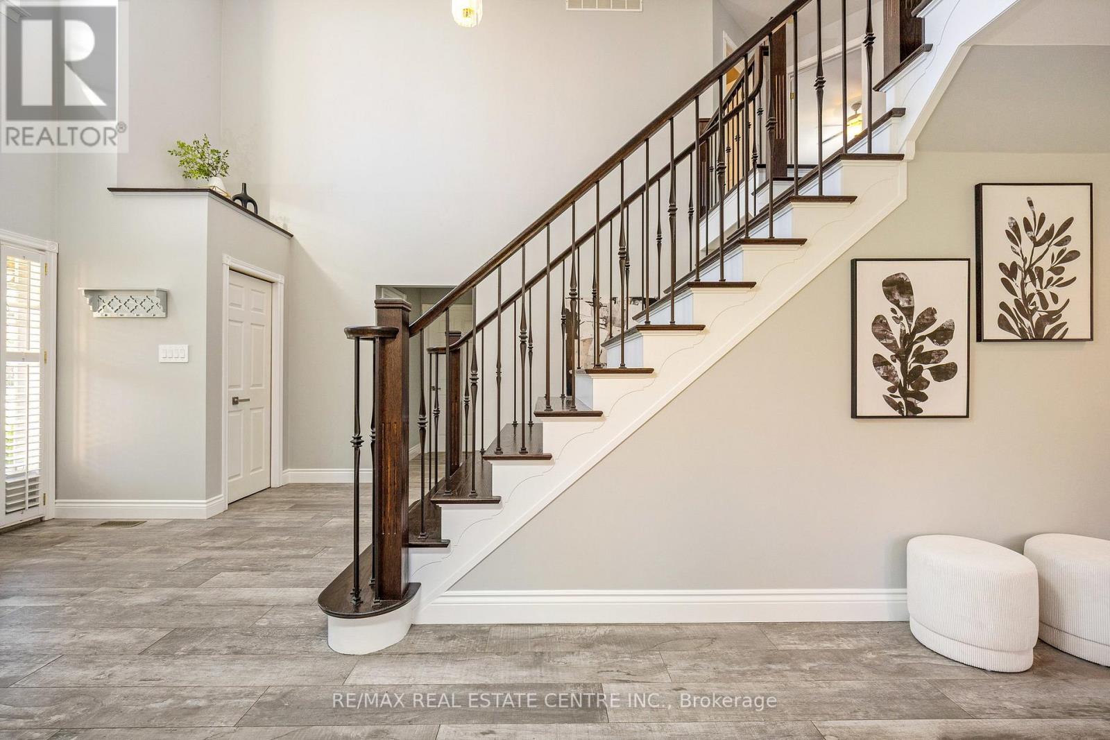 2255 Mohawk Trail, Milton (Campbellville), Ontario  L0P 1B0 - Photo 25 - W12477138