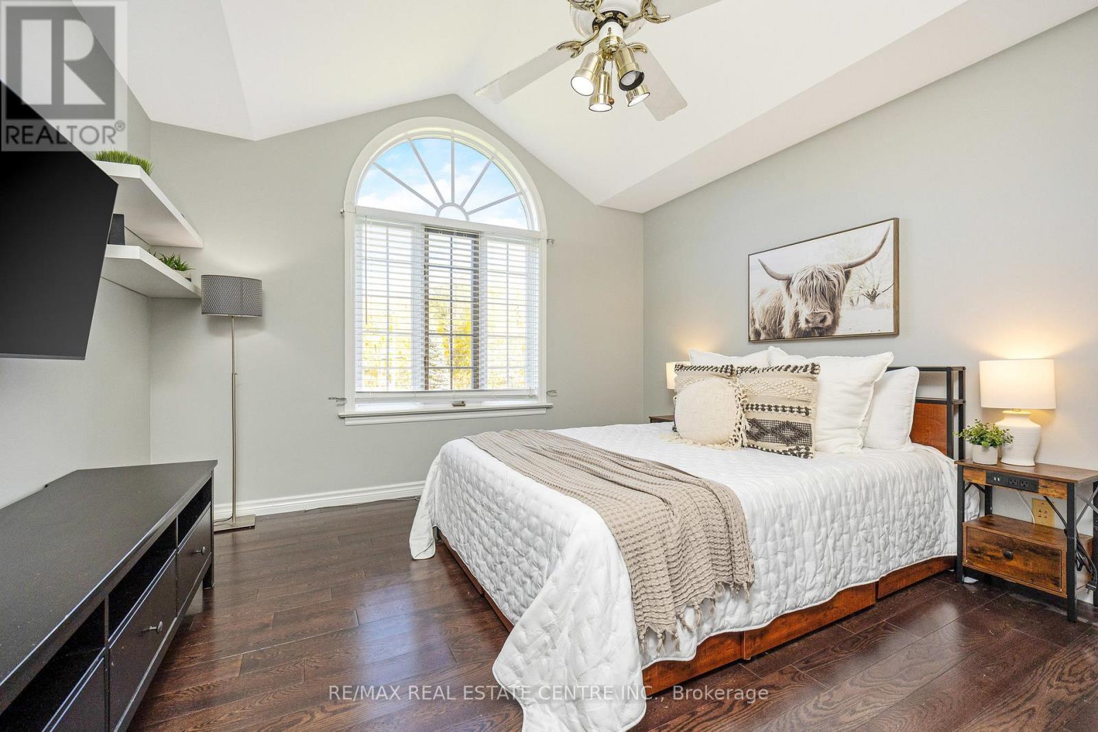 2255 Mohawk Trail, Milton (Campbellville), Ontario  L0P 1B0 - Photo 28 - W12477138