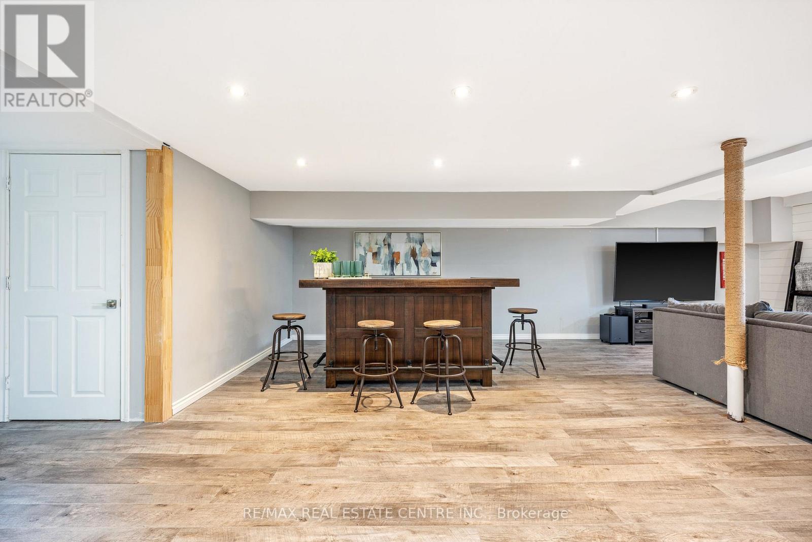 2255 Mohawk Trail, Milton (Campbellville), Ontario  L0P 1B0 - Photo 34 - W12477138