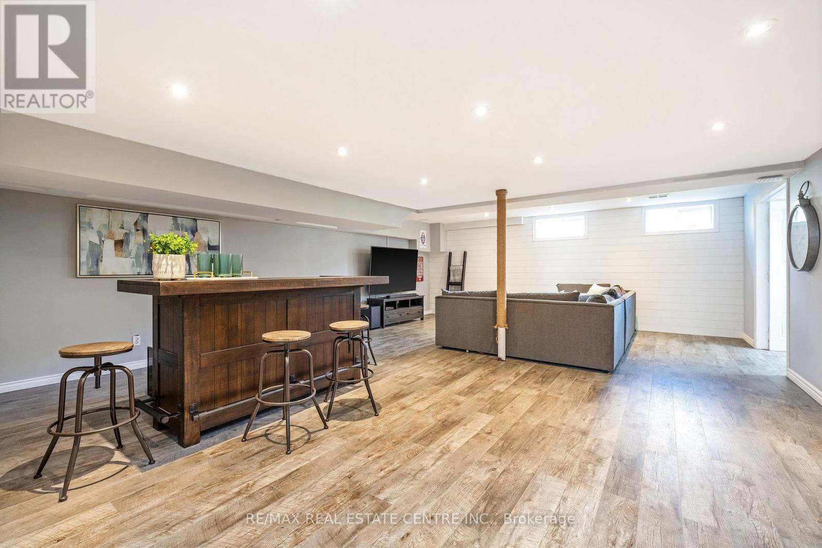 2255 Mohawk Trail, Milton (Campbellville), Ontario  L0P 1B0 - Photo 35 - W12477138