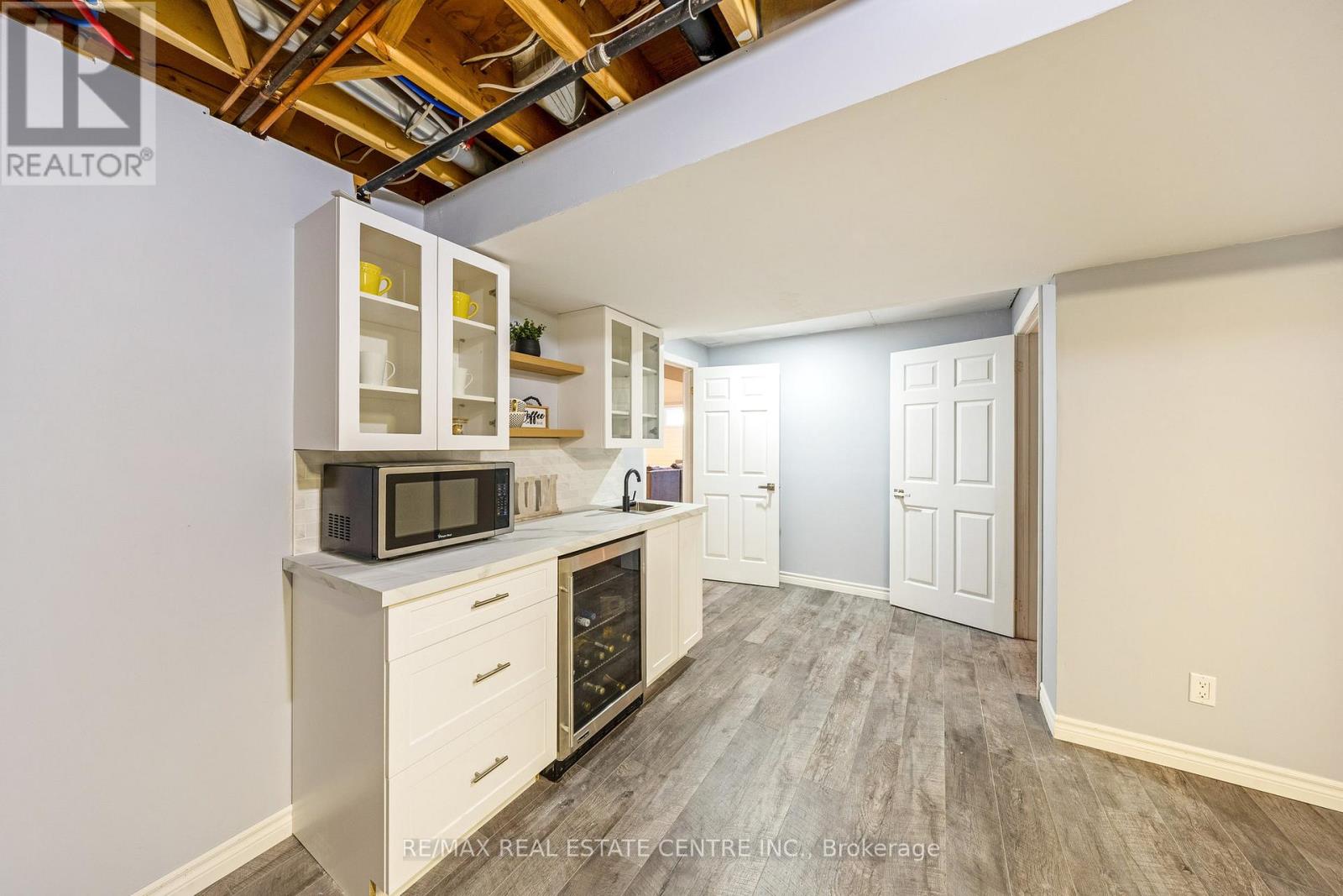 2255 Mohawk Trail, Milton (Campbellville), Ontario  L0P 1B0 - Photo 40 - W12477138