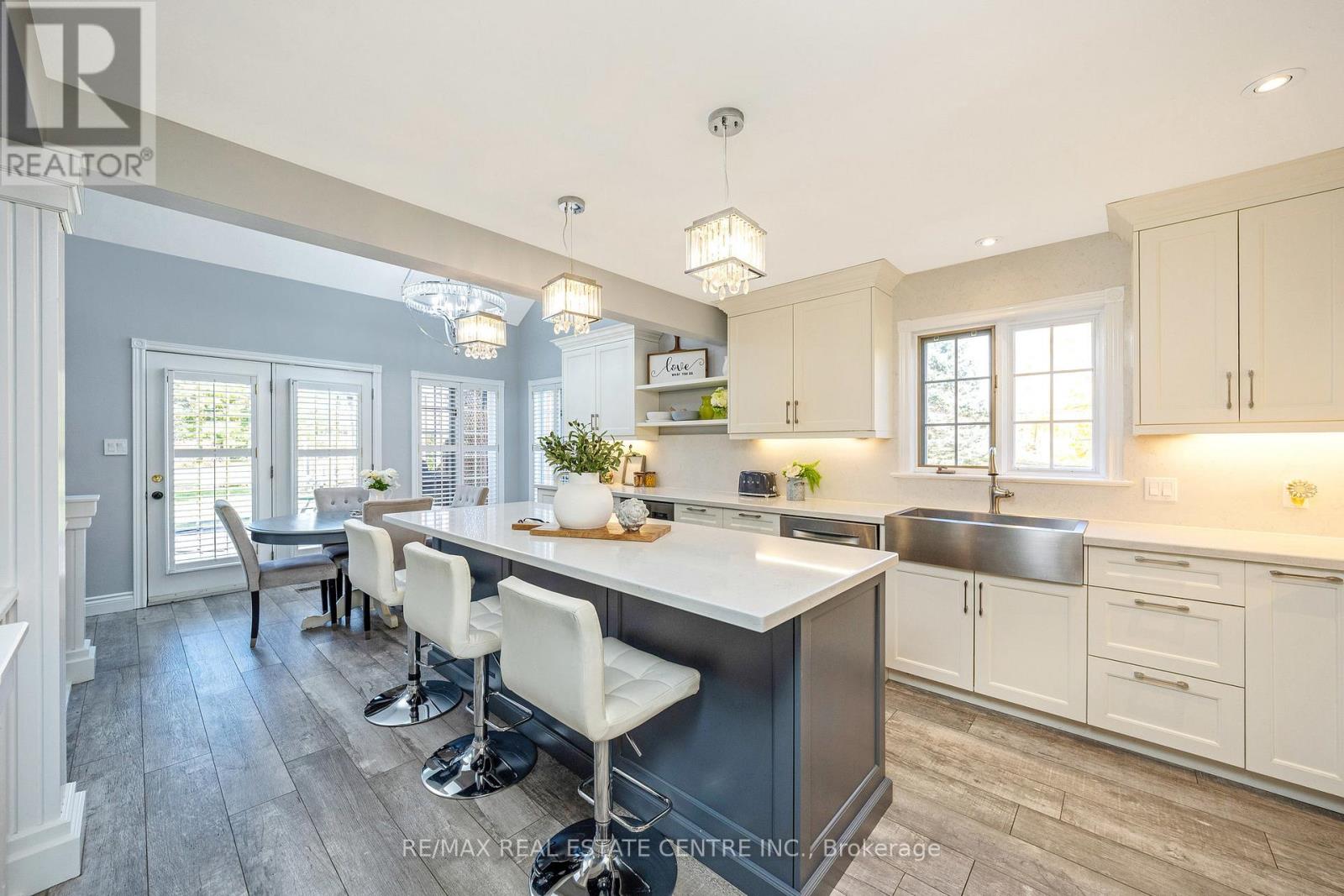 2255 Mohawk Trail, Milton (Campbellville), Ontario  L0P 1B0 - Photo 6 - W12477138