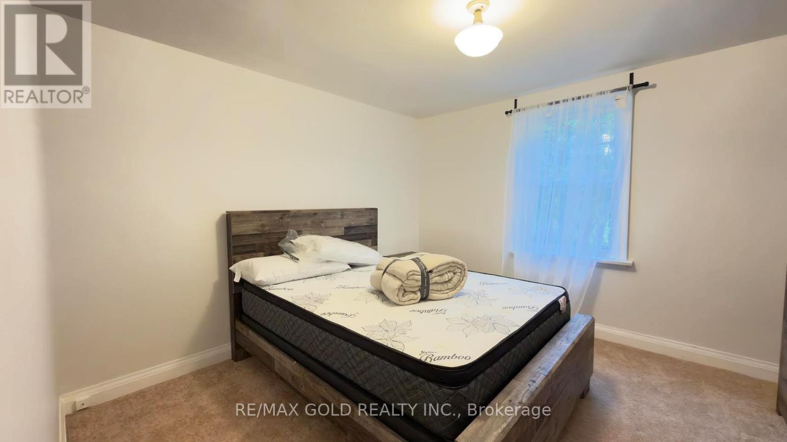 8790 Trafalgar Road, Halton Hills (Rural Halton Hills), Ontario  L7G 4S5 - Photo 12 - W12478331