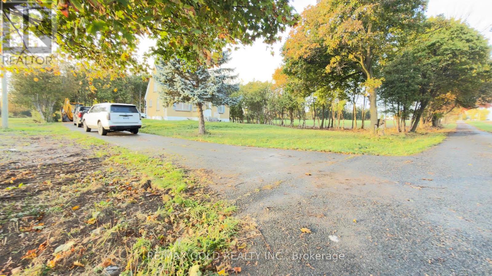 8790 Trafalgar Road, Halton Hills (Rural Halton Hills), Ontario  L7G 4S5 - Photo 14 - W12478331