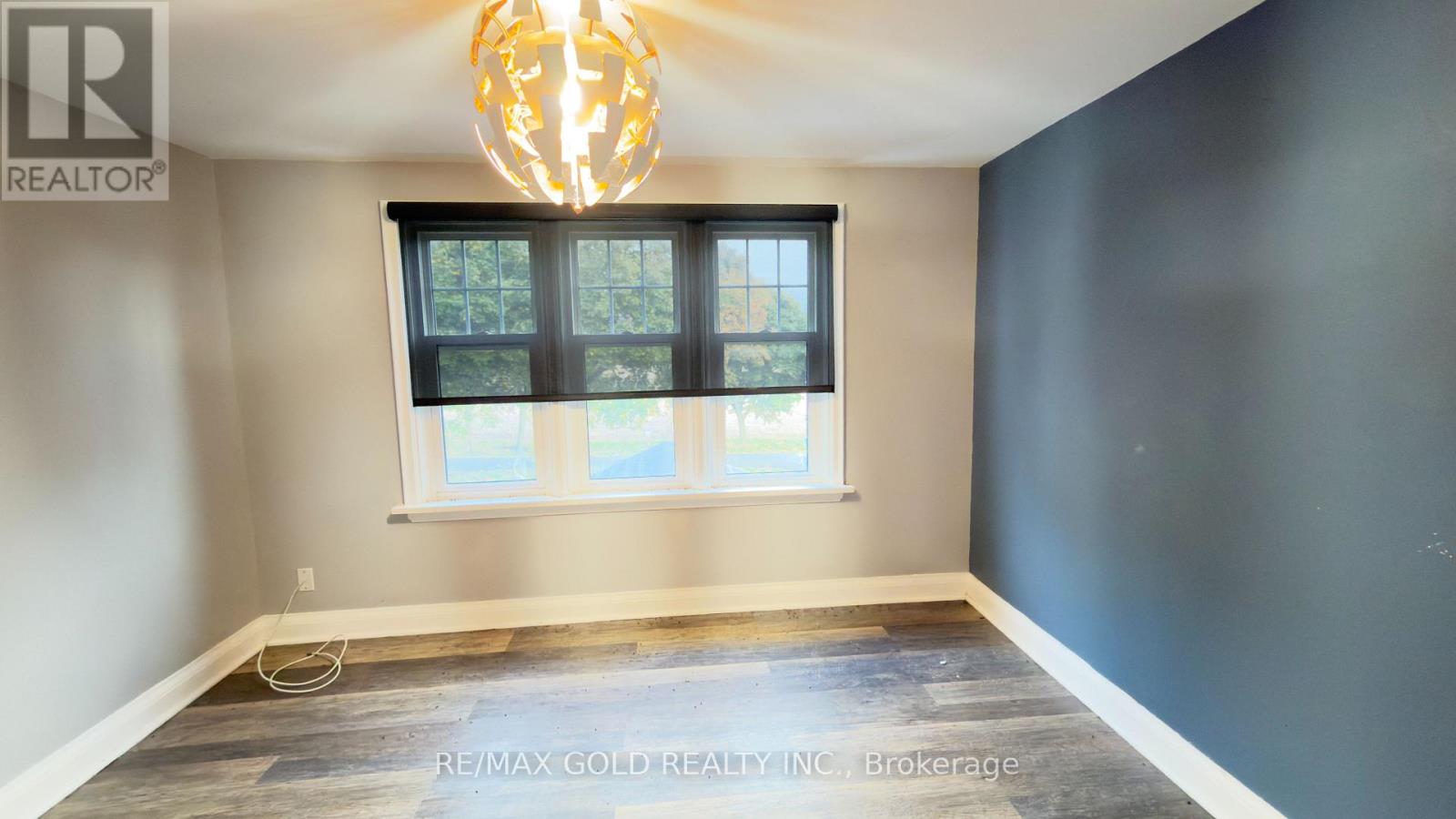 8790 Trafalgar Road, Halton Hills (Rural Halton Hills), Ontario  L7G 4S5 - Photo 16 - W12478331