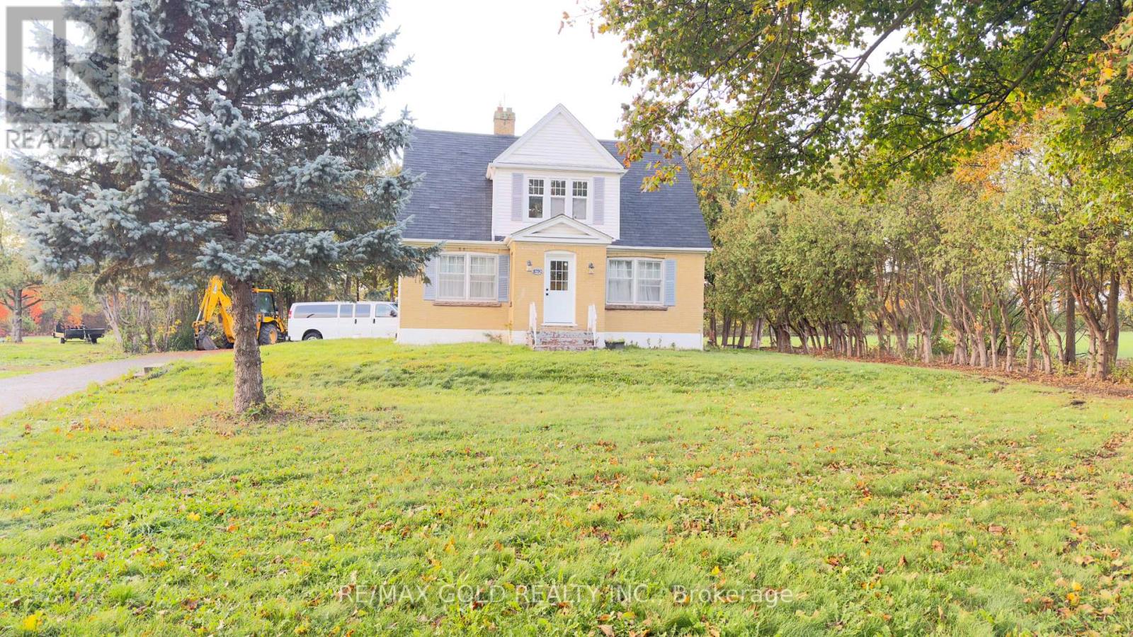 8790 Trafalgar Road, Halton Hills (Rural Halton Hills), Ontario  L7G 4S5 - Photo 2 - W12478331