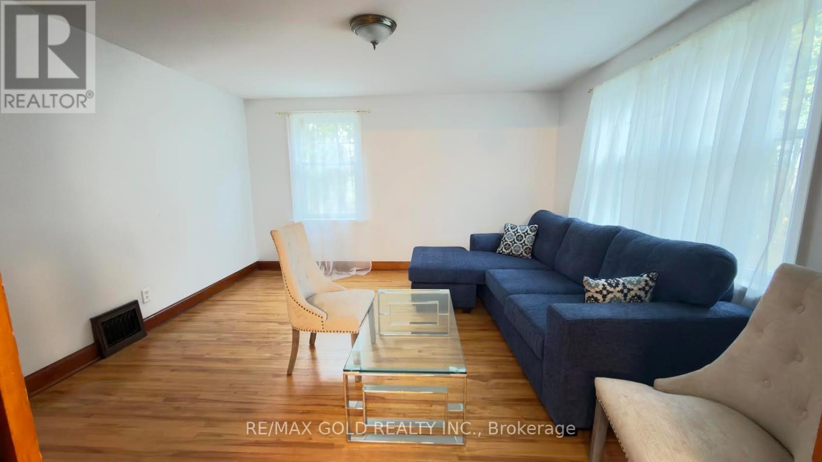 8790 Trafalgar Road, Halton Hills (Rural Halton Hills), Ontario  L7G 4S5 - Photo 8 - W12478331