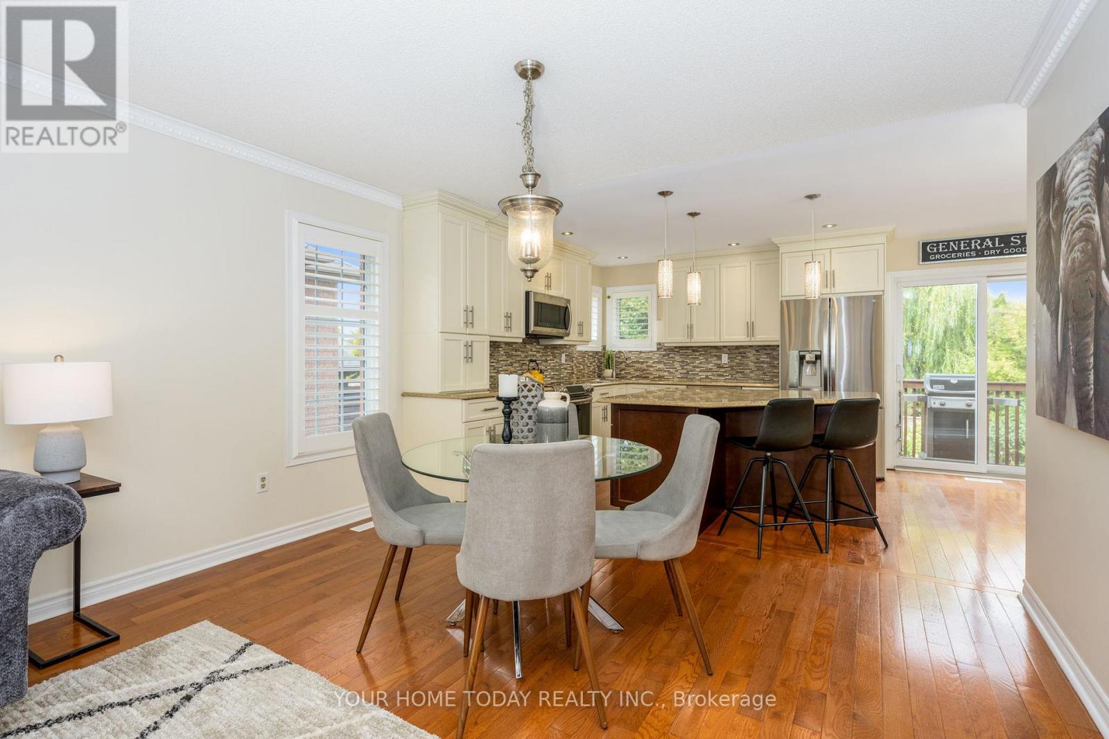 78 Harley Avenue, Halton Hills (Georgetown), Ontario  L7G 5R8 - Photo 10 - W12478432